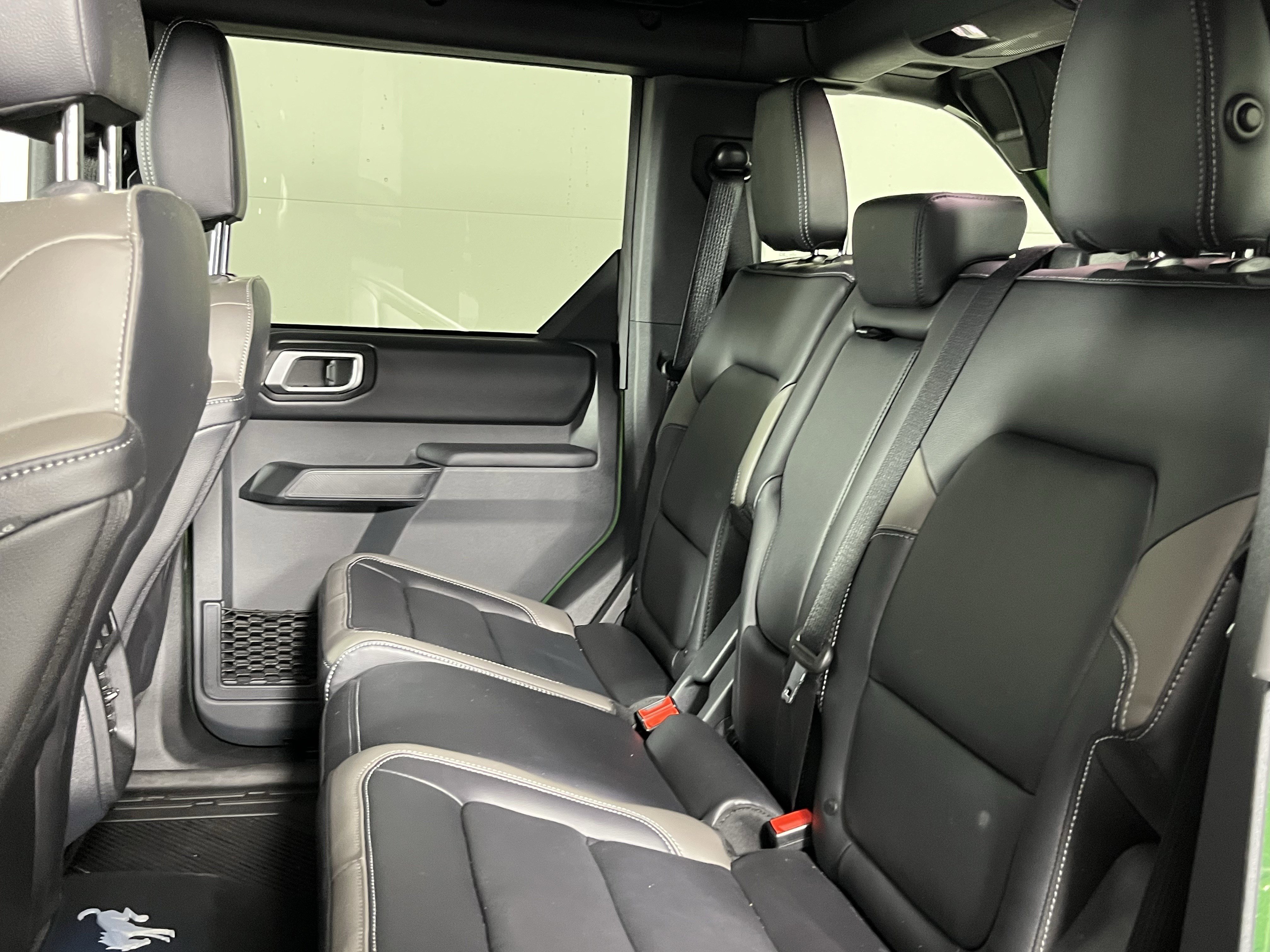 Used 2025 Ford Bronco Outer Banks image 14