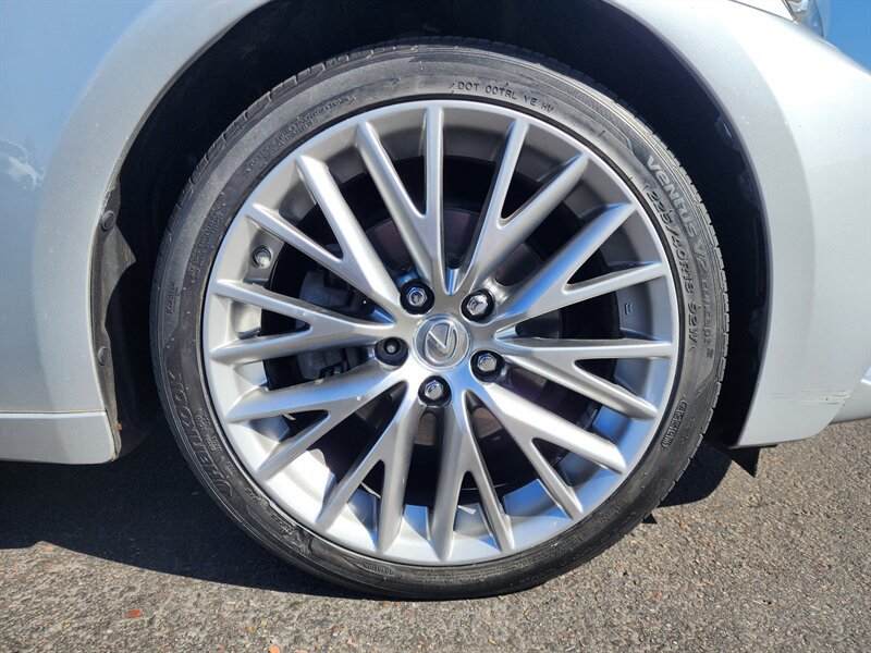 Used 2014 Lexus IS 250 AWD w/ Luxury Package w/Gray Wood image 18