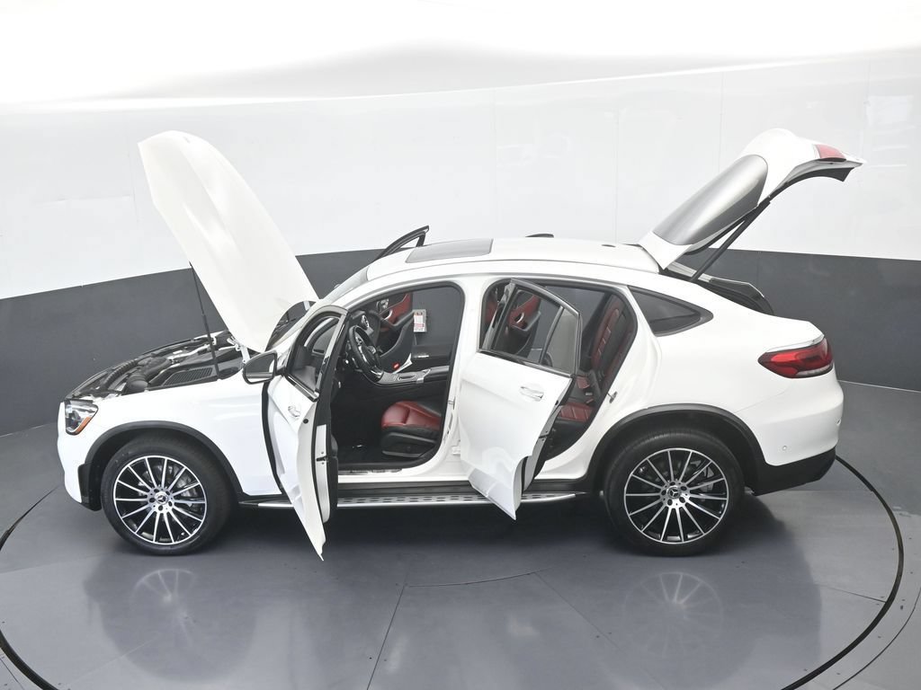 Used 2022 Mercedes-Benz GLC 300 4MATIC Coupe image 79