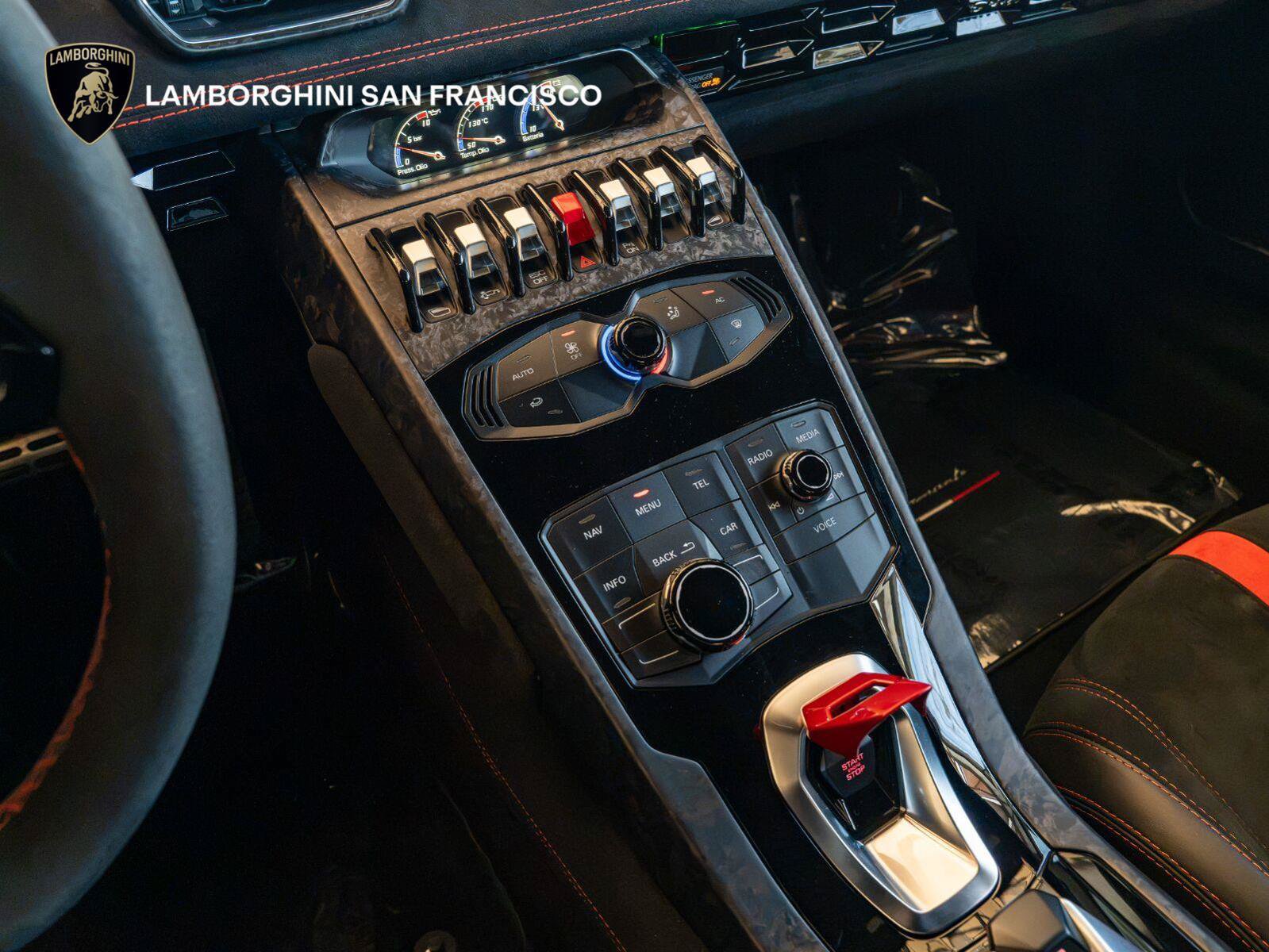 Used 2018 Lamborghini Huracan Performante AWD/4WD image 60