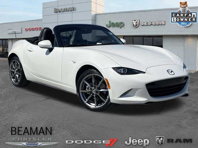 Used 2022 MAZDA MX-5 Miata Grand Touring RWD image 1