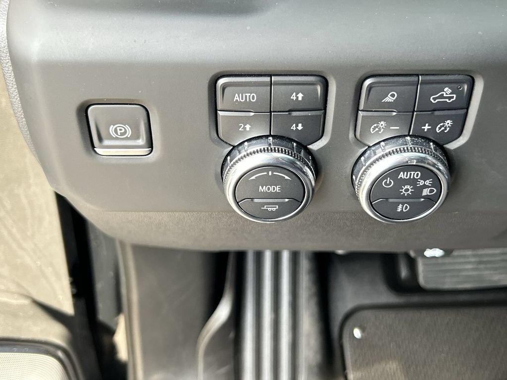 Used 2025 GMC Sierra 1500 AT4X AWD/4WD image 18