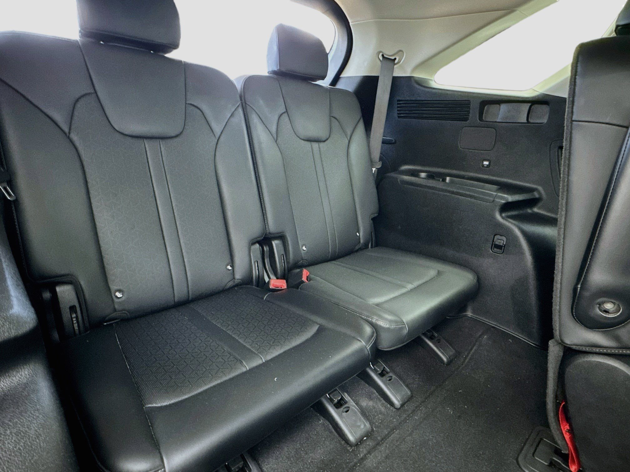 Used 2022 Kia Sorento S FWD image 18