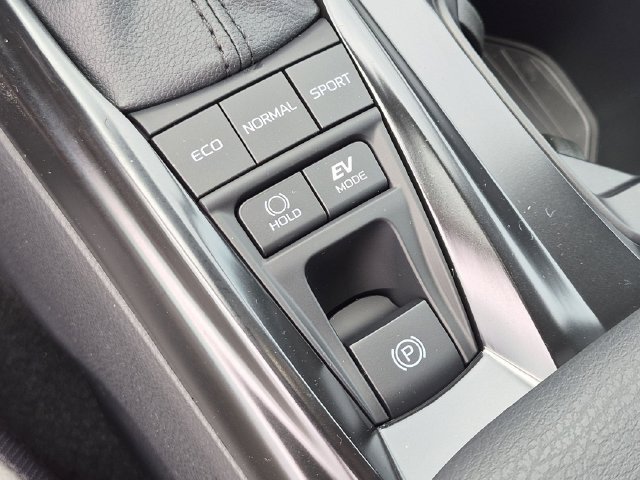 Certified 2026 Toyota Camry SE w/ Convenience Package FWD image 26