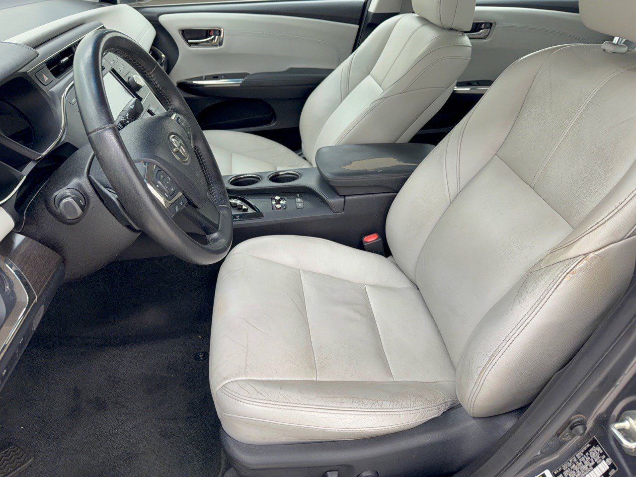 Used 2016 Toyota Avalon XLE FWD image 5