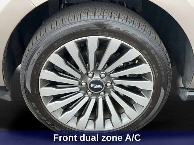 Used 2020 Lincoln Navigator Reserve w/ Luxury Package image 12