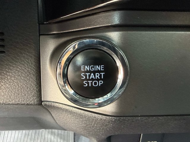 Used 2016 Toyota Tacoma TRD Sport w/ Towing Package RWD image 29