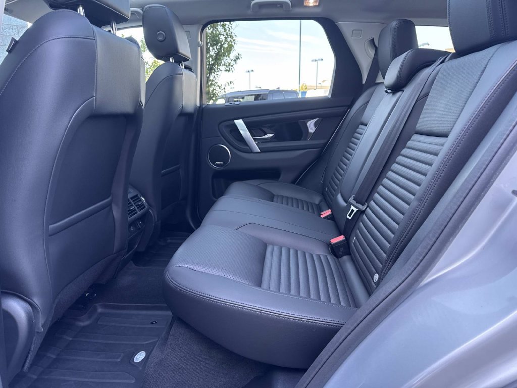 Certified 2025 Land Rover Discovery Sport S AWD/4WD image 13