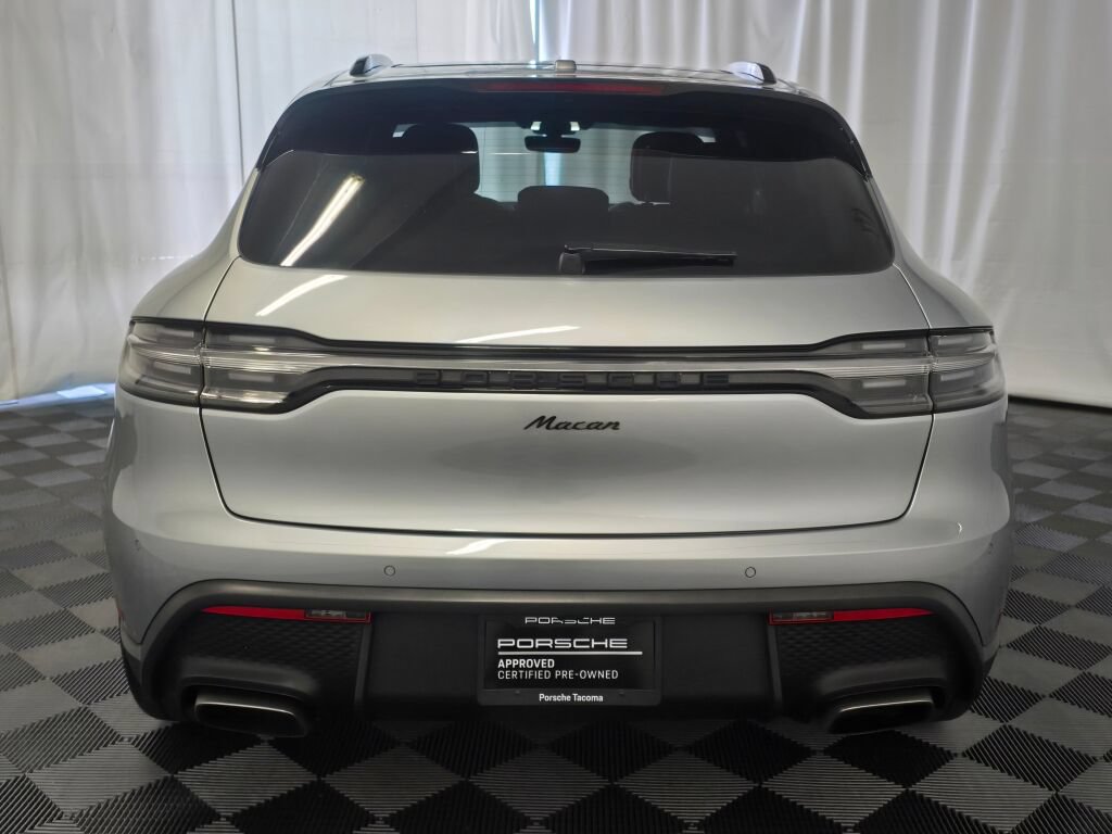 Certified 2023 Porsche Macan AWD/4WD image 6