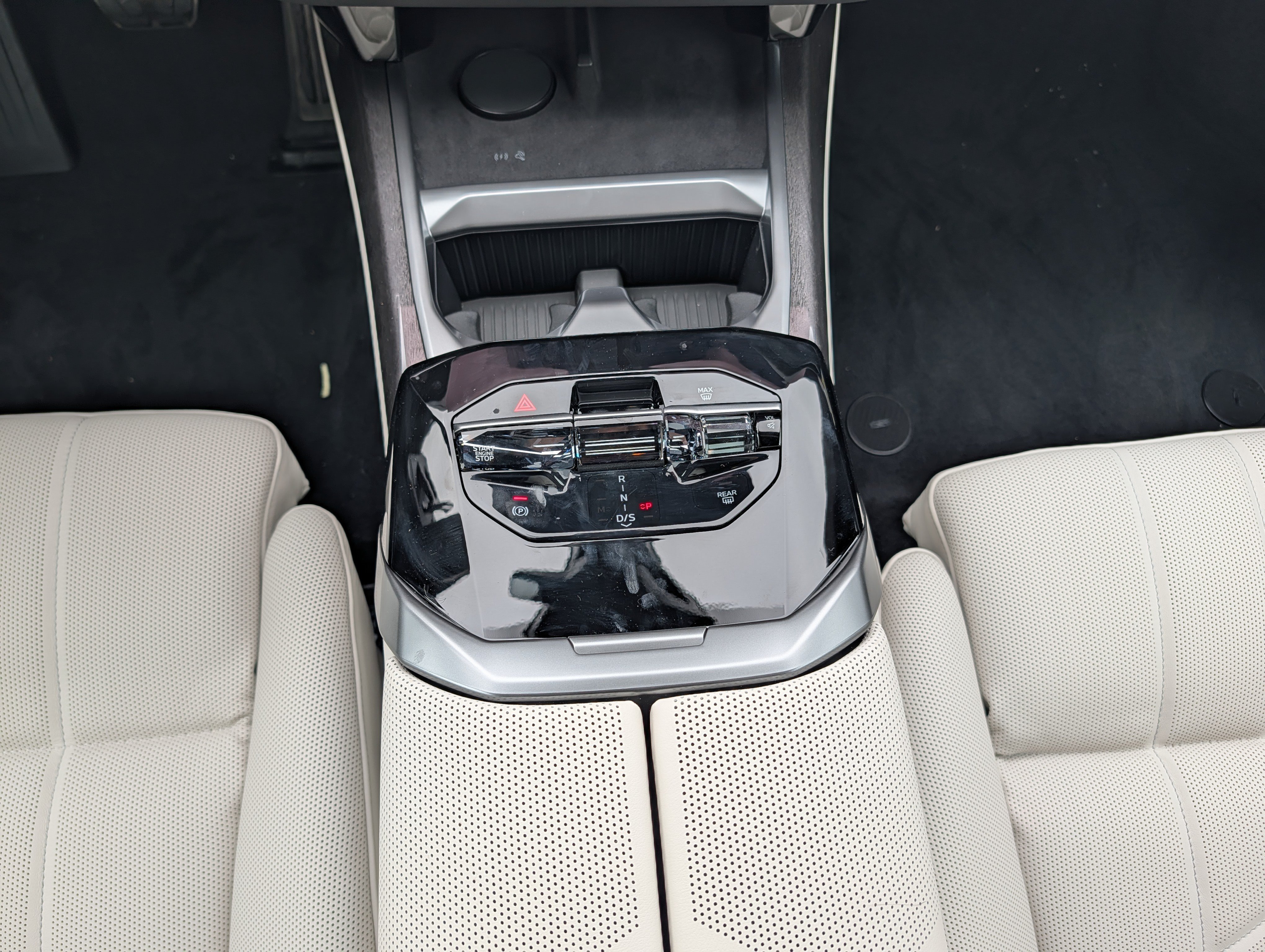 New 2027 BMW 740i xDrive AWD/4WD image 11