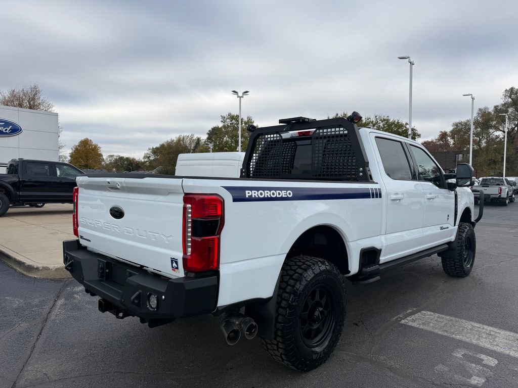 New 2026 Ford F250 Lariat w/ Black Appearance Package image 18