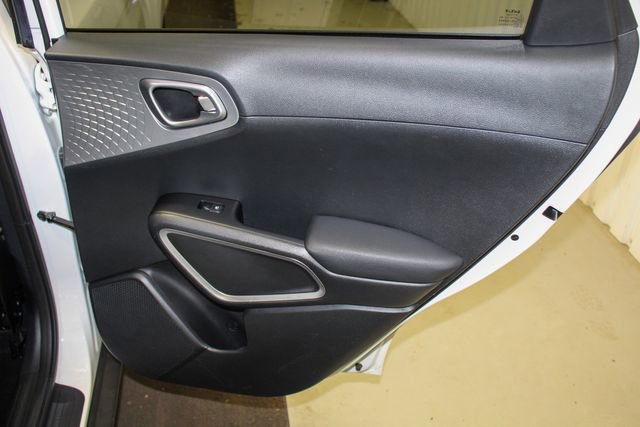 Used 2024 Kia Soul LX w/ Option Group 015 image 16
