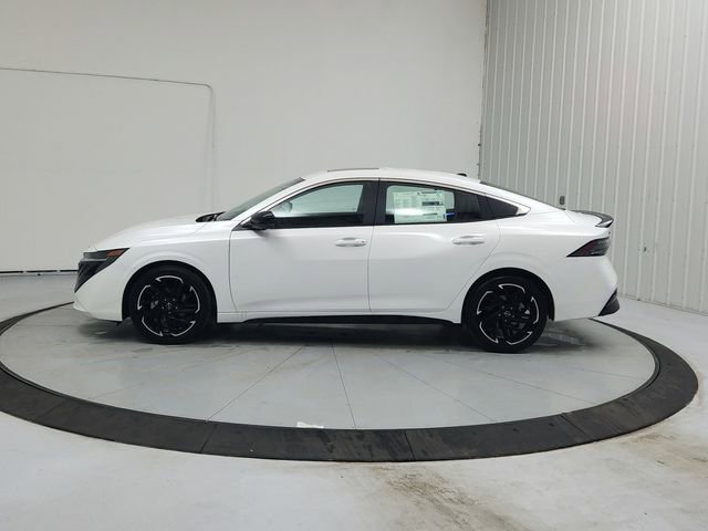 New 2026 Nissan Sentra SR w/ SR Premium Package image 4