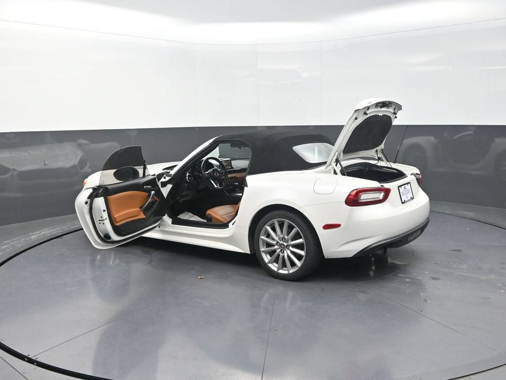 Used 2019 FIAT 124 Spider Lusso w/ Navigation & Sound Group RWD image 35