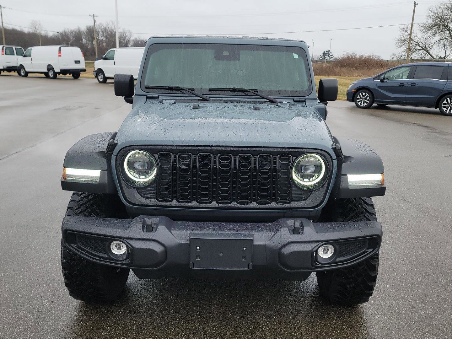 Used 2025 Jeep Wrangler Willys image 12