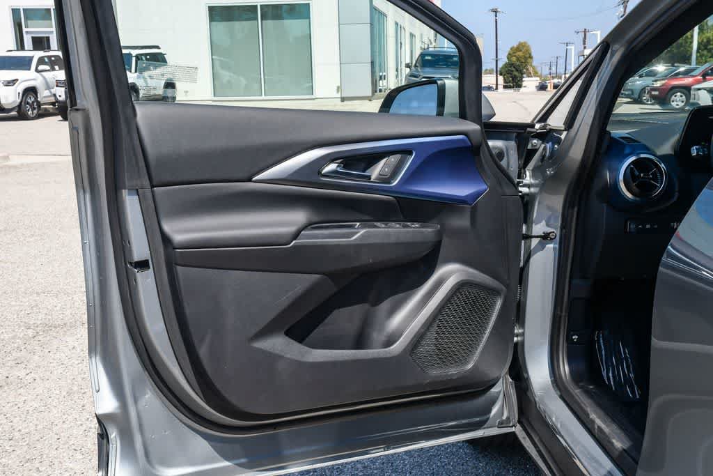 Used 2024 Chevrolet Equinox EV LT FWD image 26