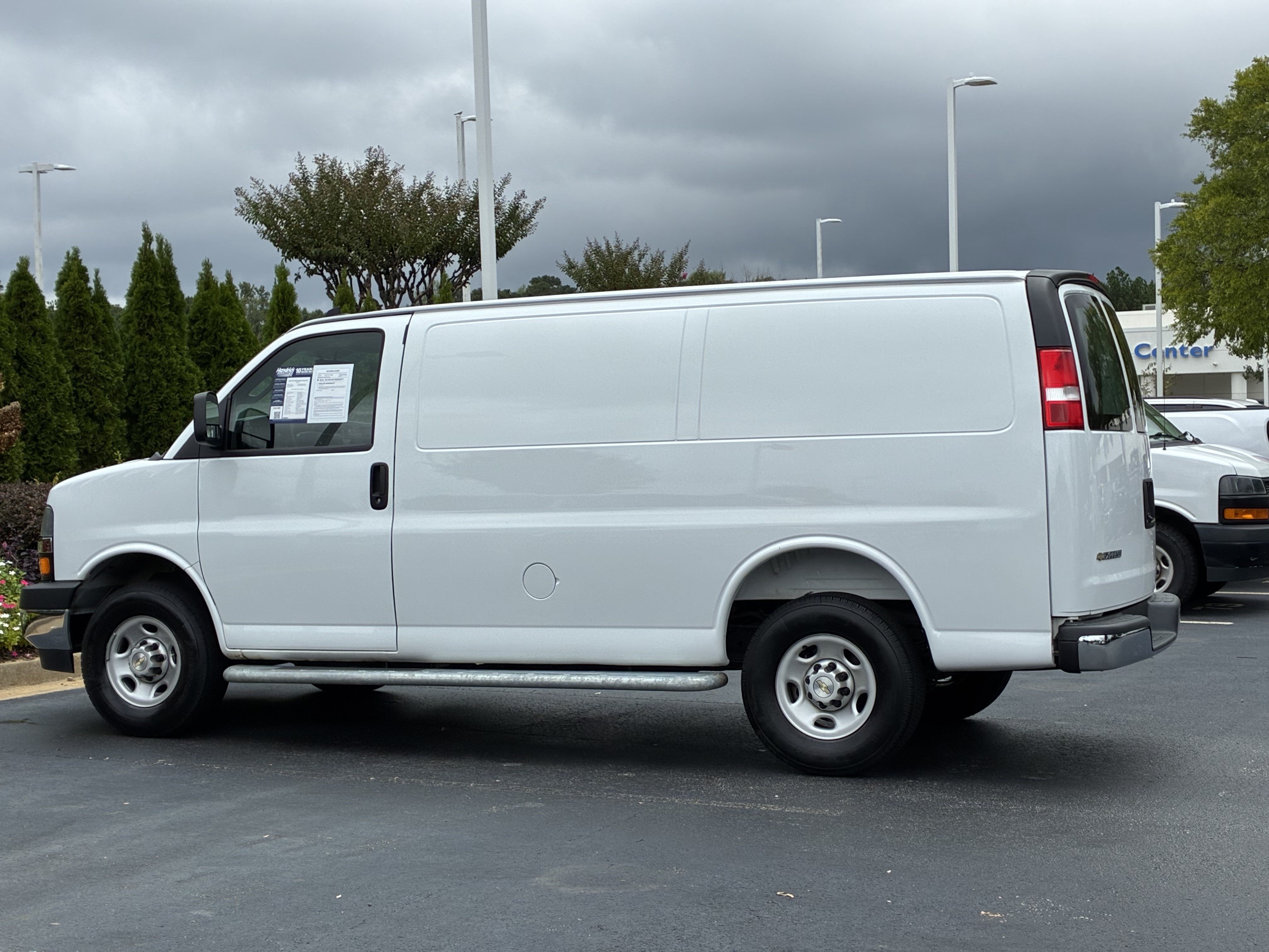 Used 2025 Chevrolet Express 2500 w/ Driver Convenience Package RWD image 8