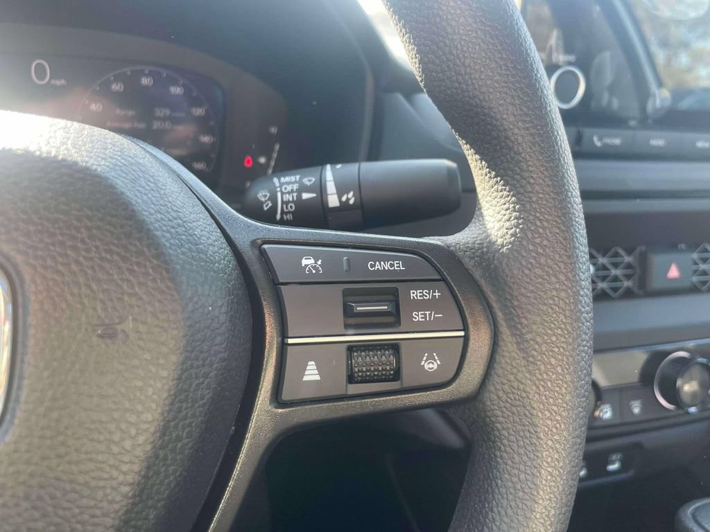Certified 2025 Honda Accord SE image 23