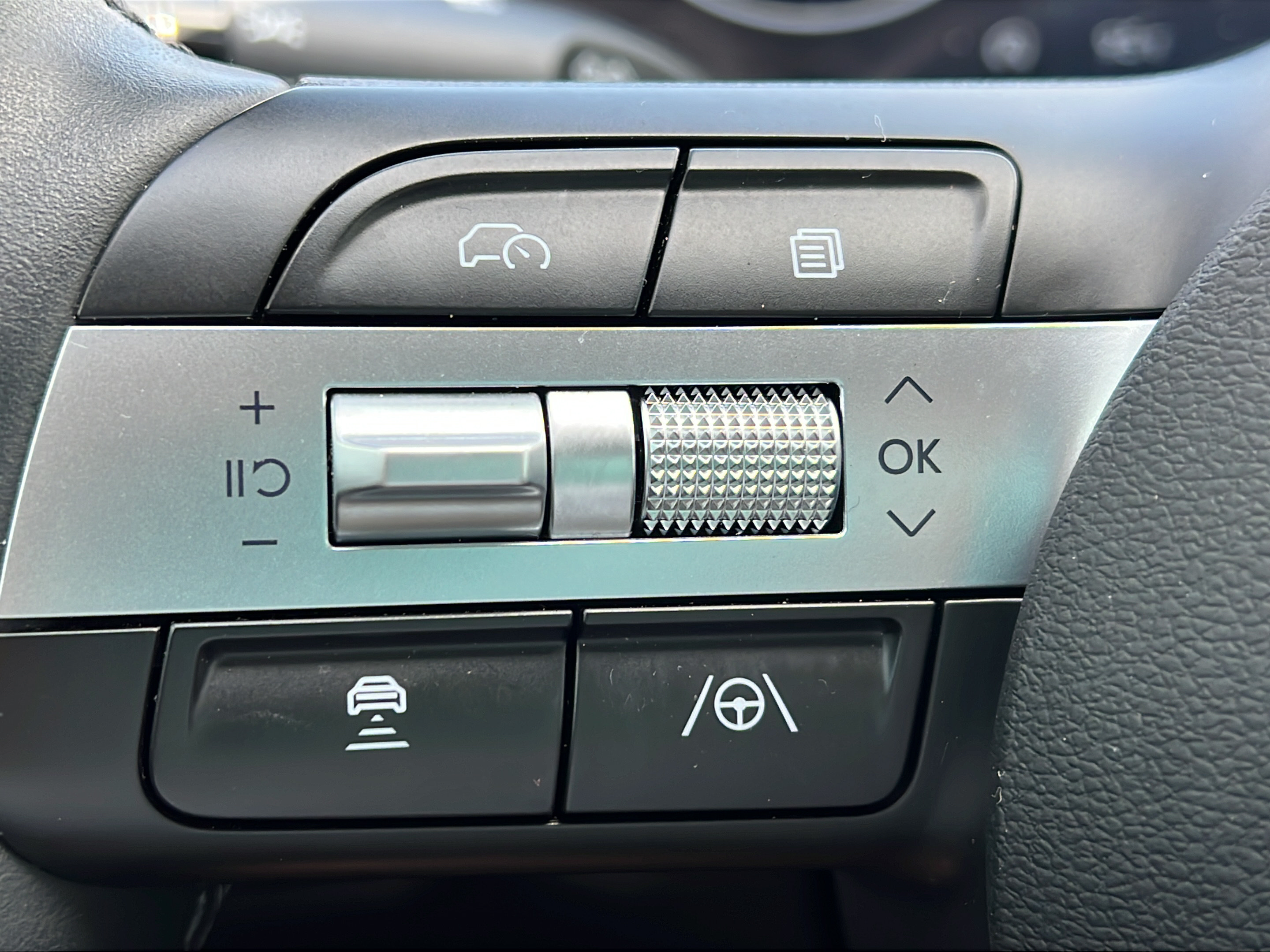 Certified 2025 Hyundai Tucson SEL FWD image 21