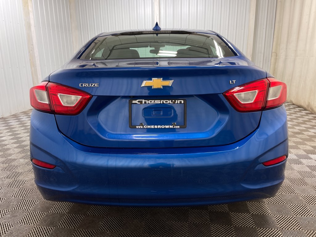 Used 2018 Chevrolet Cruze LT w/ Convenience Package FWD image 14