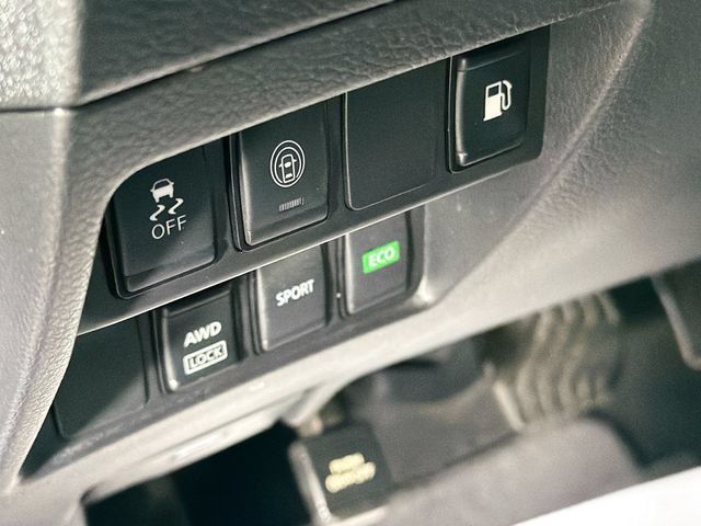 Used 2020 Nissan Rogue SV AWD/4WD image 10