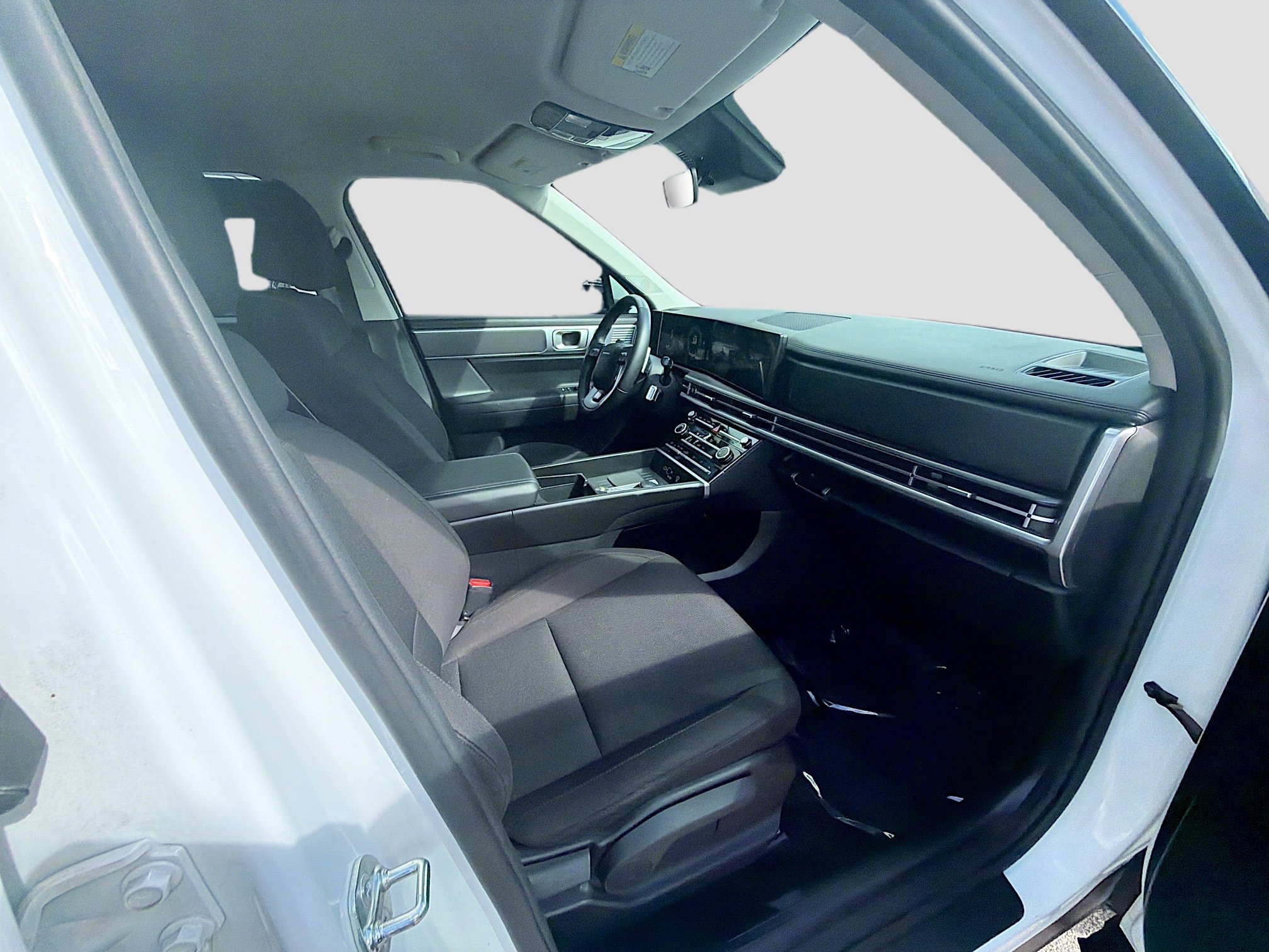 Used 2025 Hyundai Santa Fe SE FWD image 28