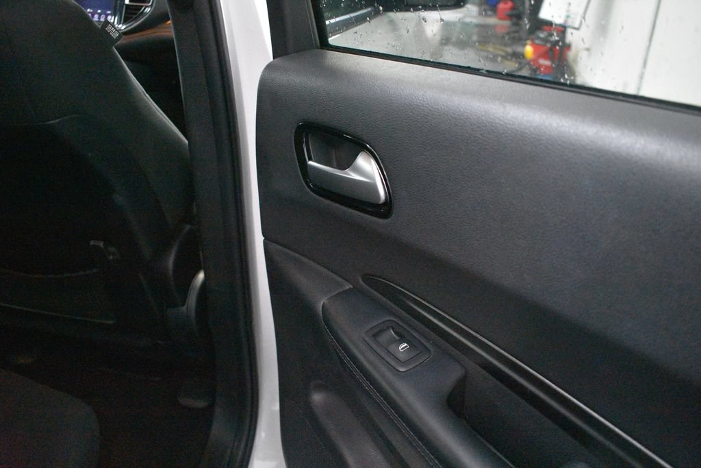 Used 2023 Dodge Durango SXT RWD image 24