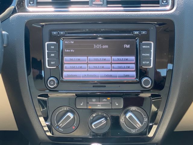Used 2015 Volkswagen Jetta TDI SE FWD image 26