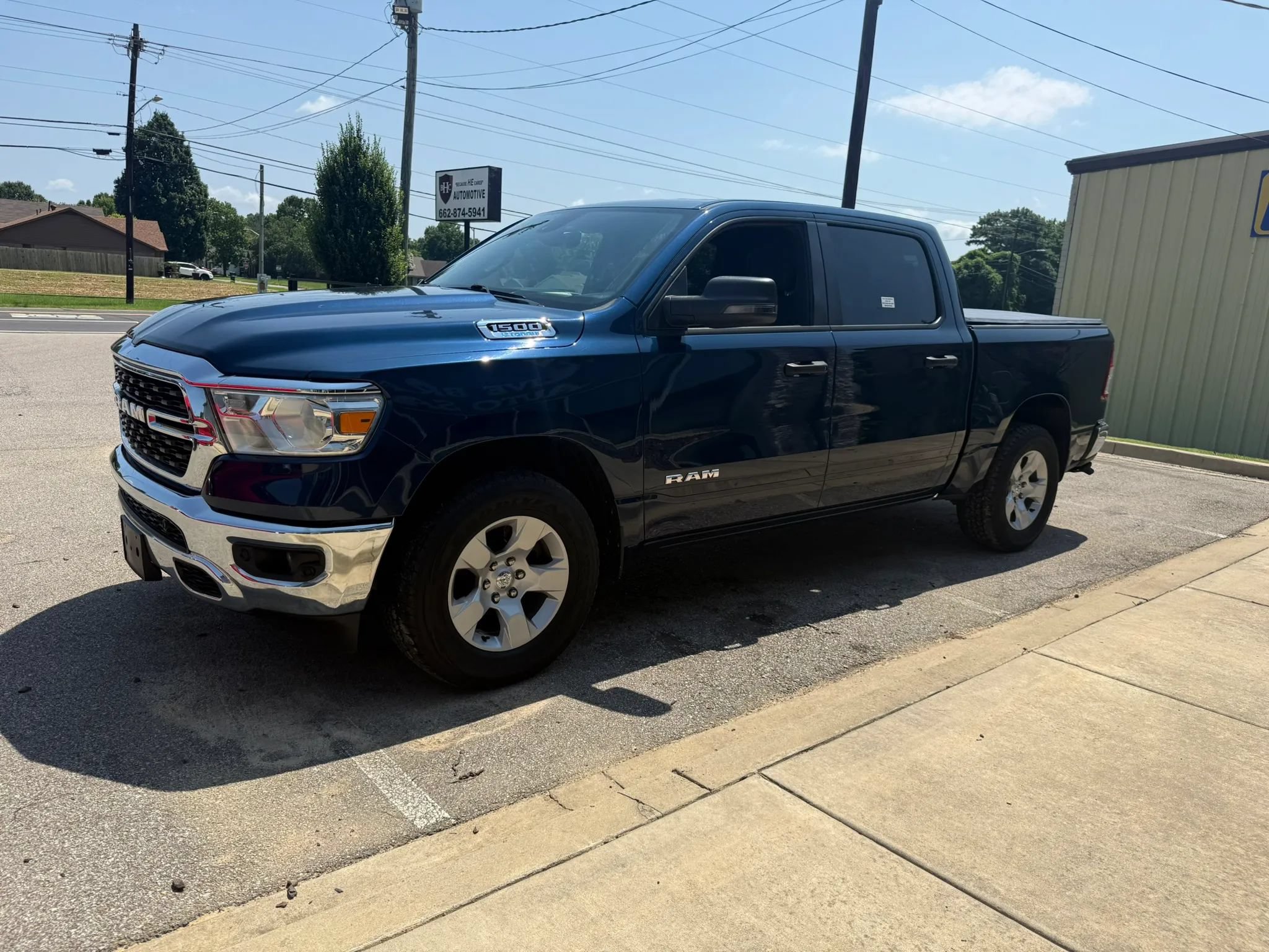Used 2023 RAM 1500 Big Horn AWD/4WD image 4
