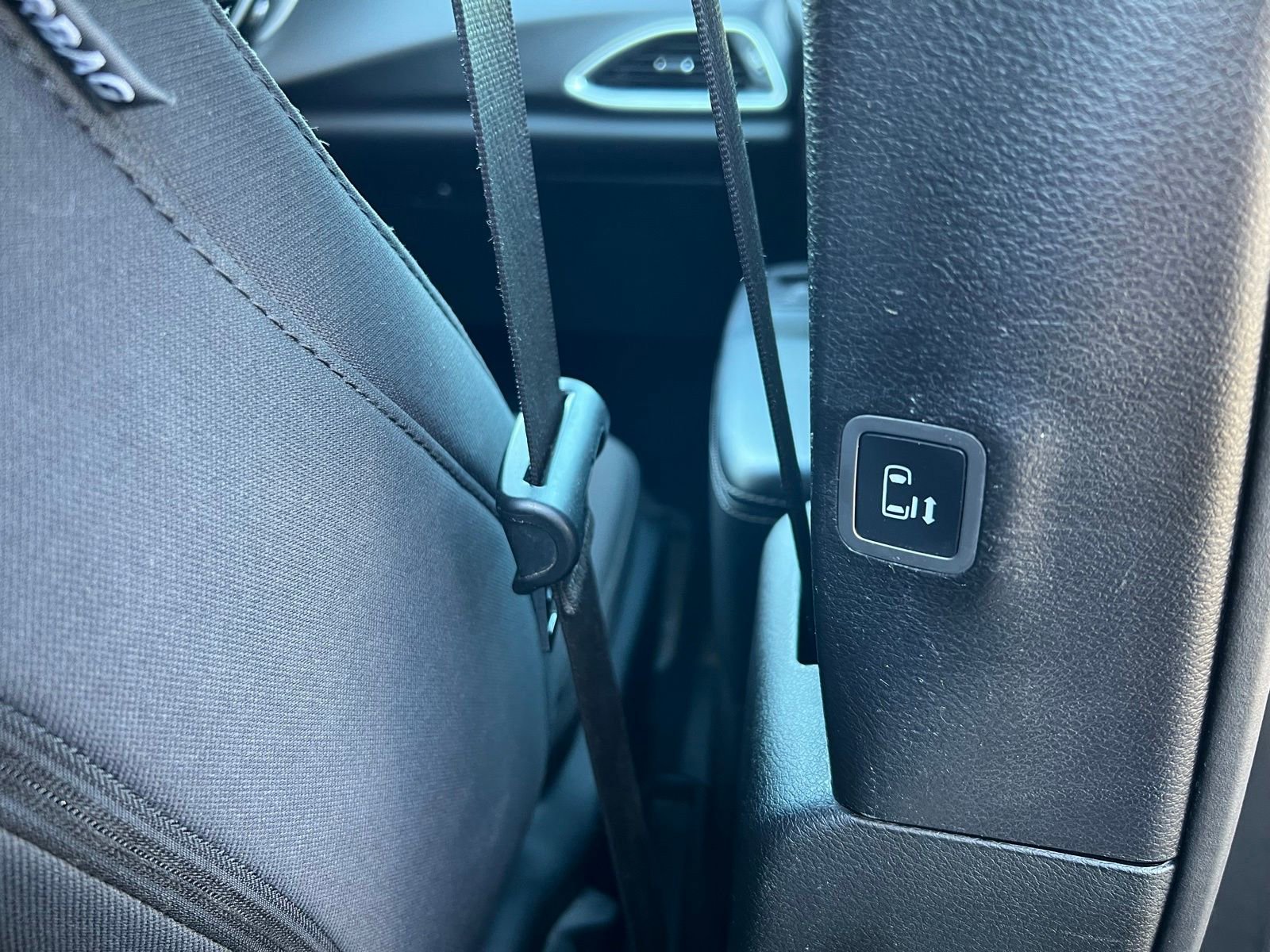 Used 2019 Chrysler Pacifica Touring Plus w/ S Appearance Package image 48