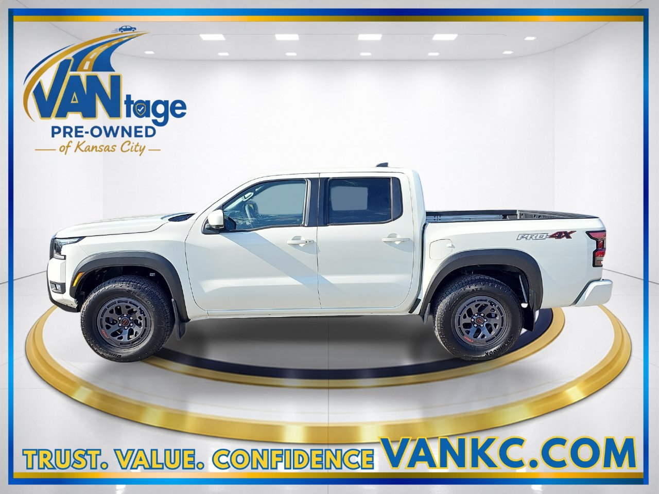 Used 2026 Nissan Frontier PRO-4X w/ Pro-4x Convenience Package AWD/4WD image 10