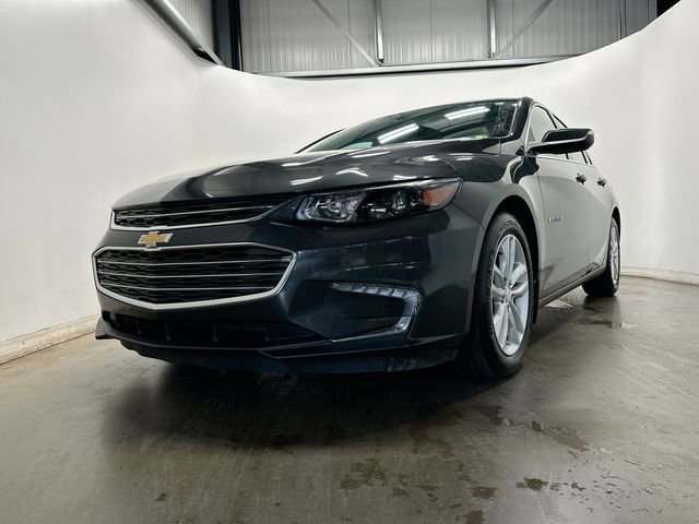 Used 2018 Chevrolet Malibu LT FWD image 28