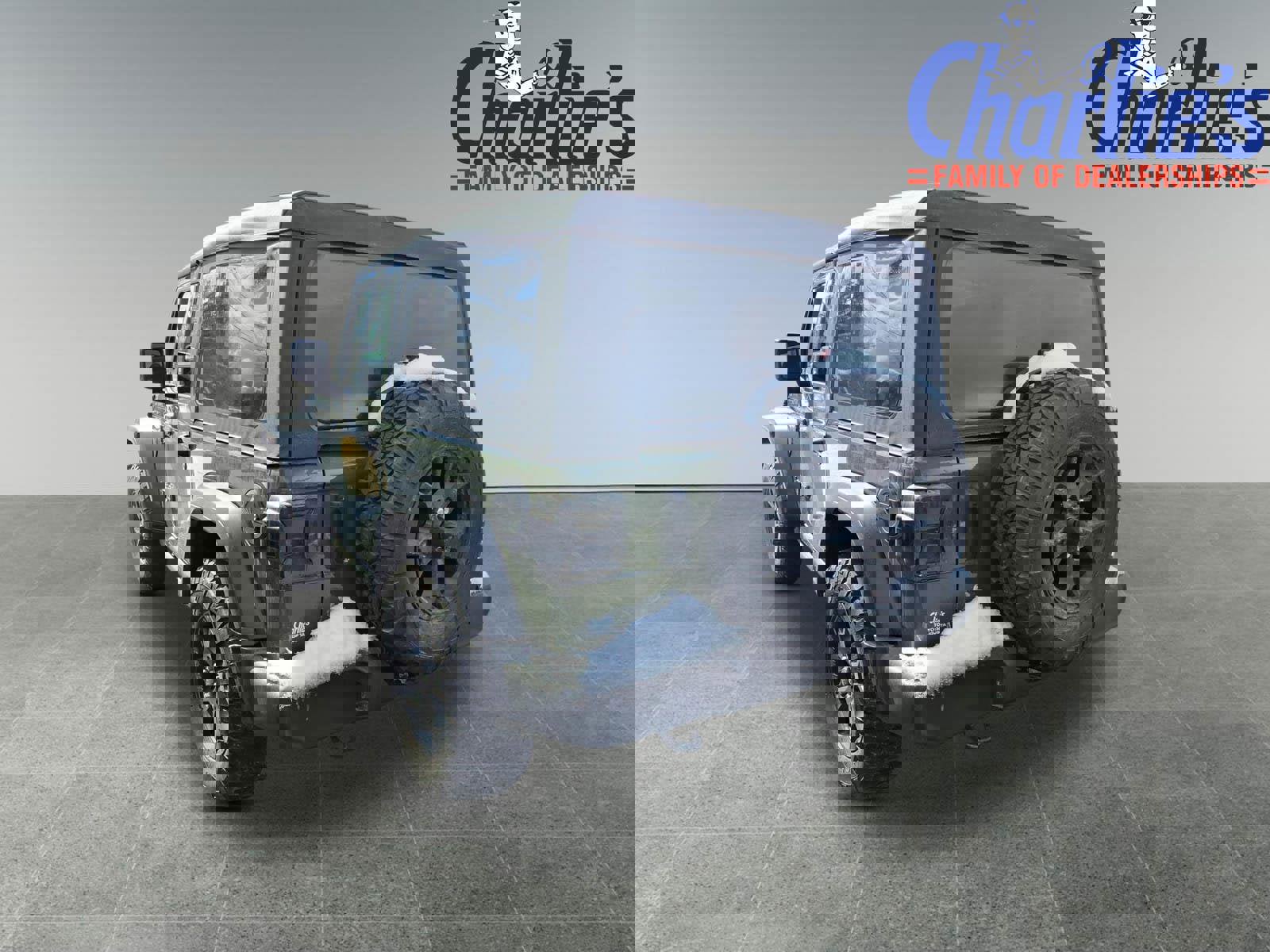 Used 2022 Jeep Wrangler Sport image 5