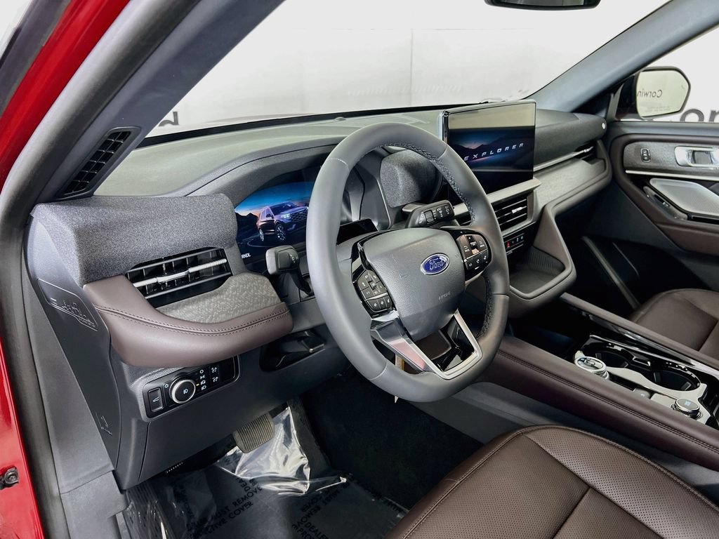 New 2026 Ford Explorer Platinum w/ LUX Leather Package AWD/4WD image 3