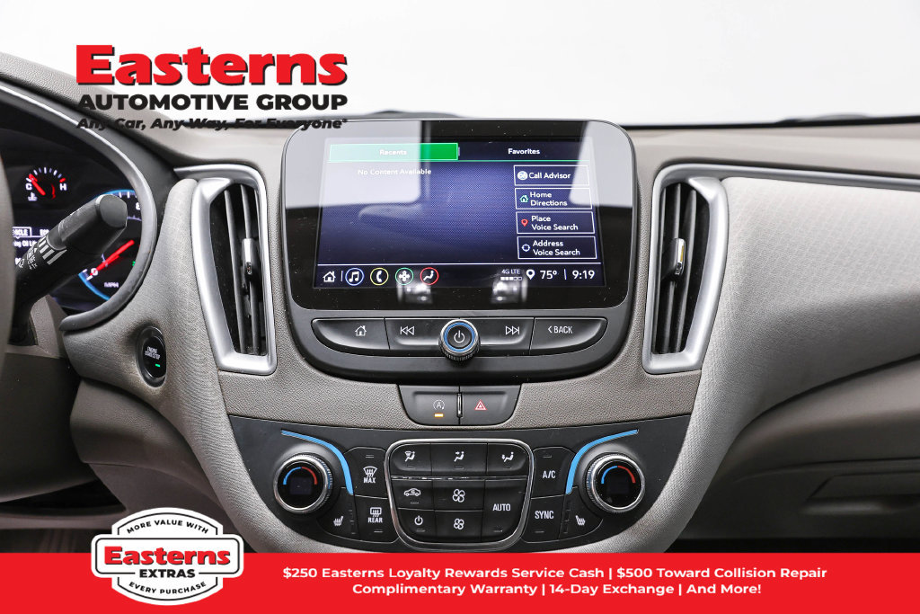 Used 2025 Chevrolet Malibu LT FWD image 13