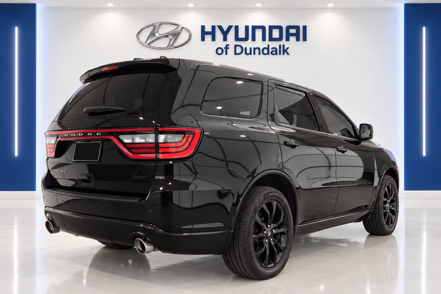 Used 2020 Dodge Durango GT w/ Blacktop Package RWD image 4