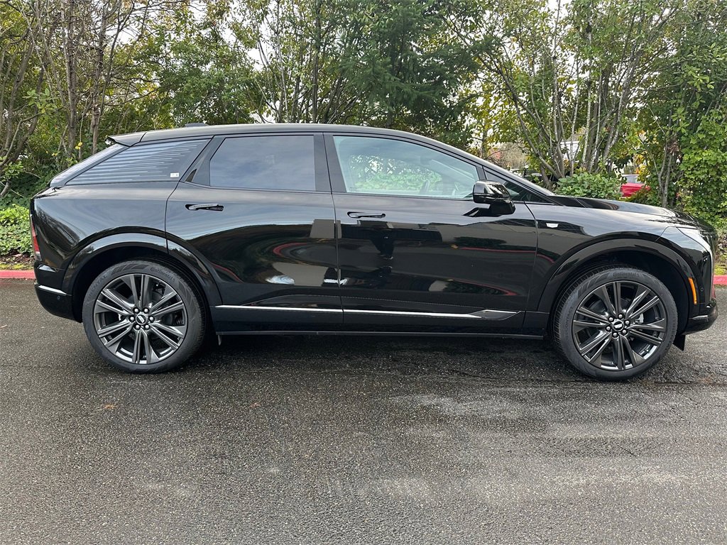 New 2026 Cadillac Optiq Sport 2 image 6