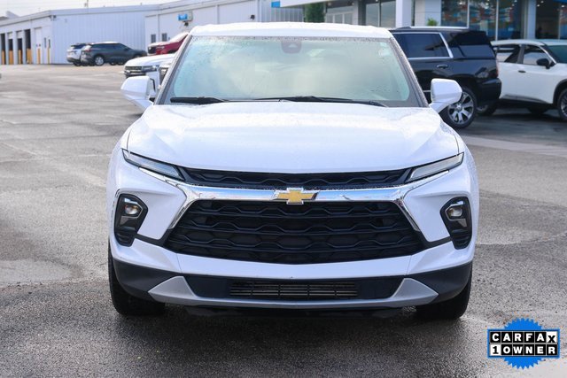 Used 2024 Chevrolet Blazer LT image 2