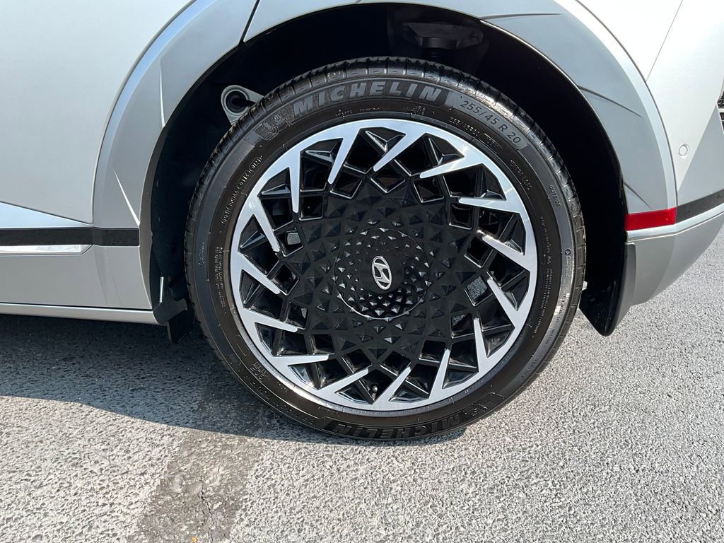 Used 2024 Hyundai Ioniq 5 Limited image 50