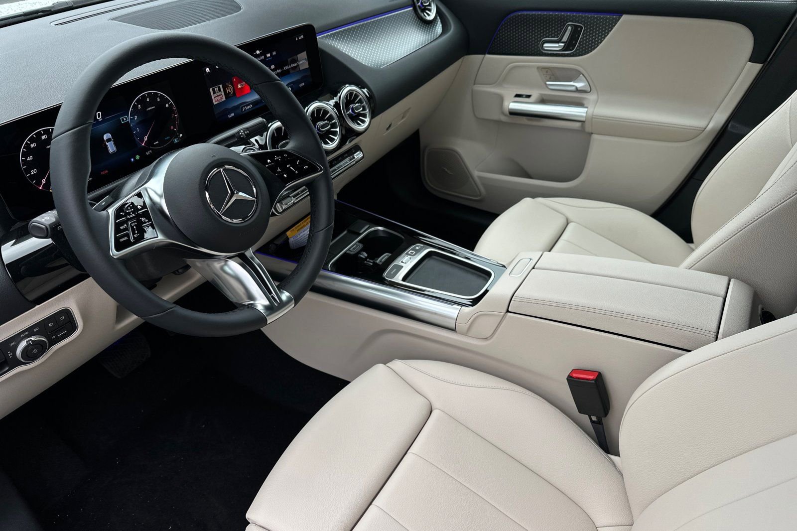 New 2025 Mercedes-Benz GLA 250 image 10