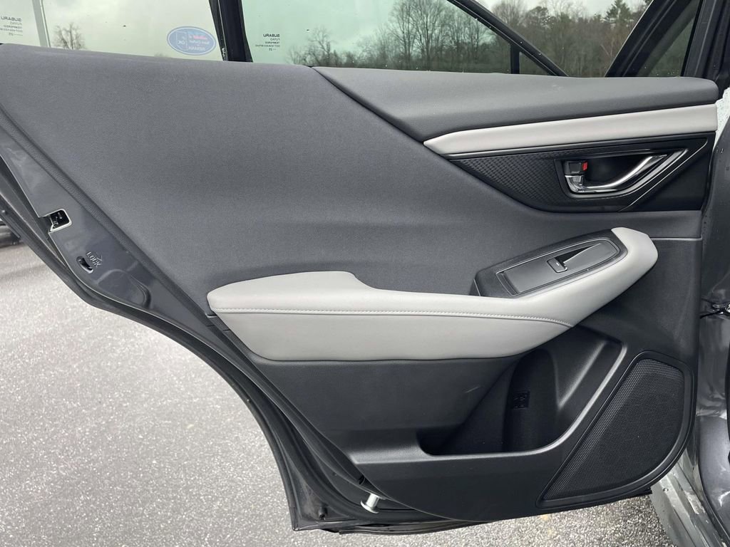 Used 2025 Subaru Outback Premium w/ Popular Package #1 image 2