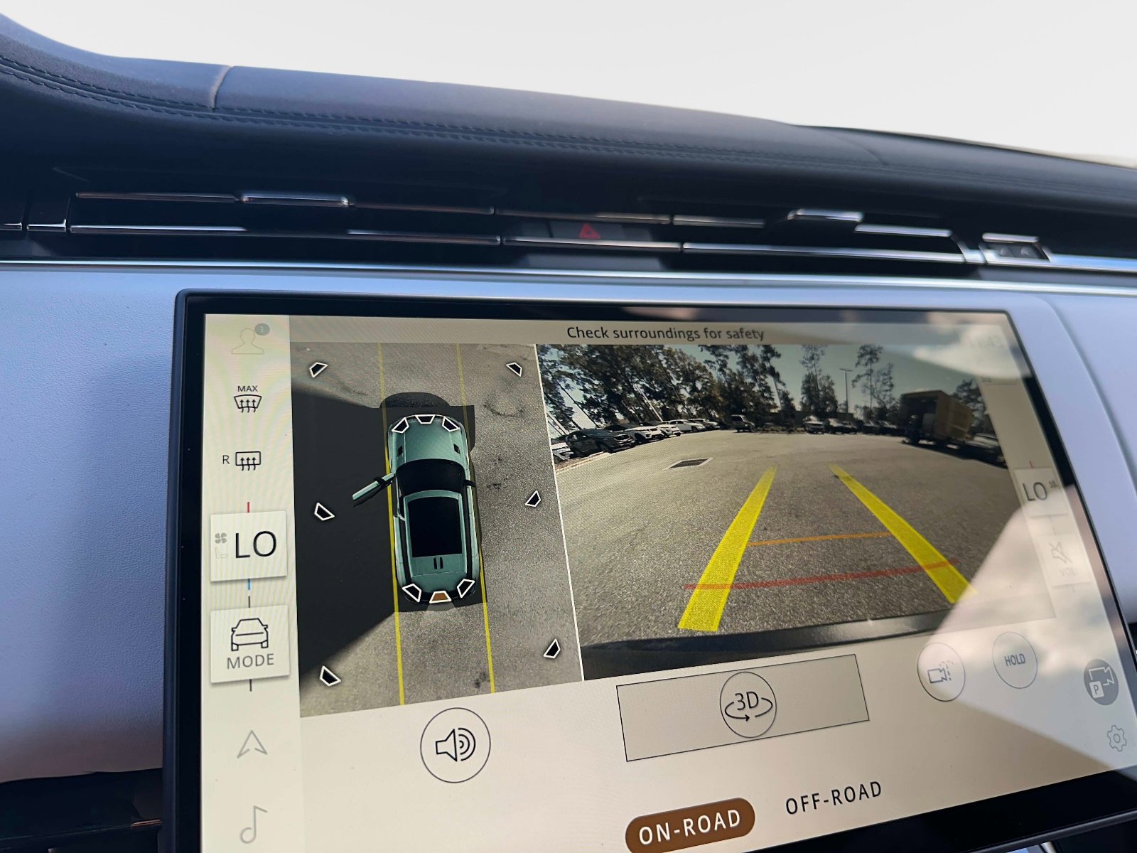 New 2026 Land Rover Range Rover Sport SE image 25