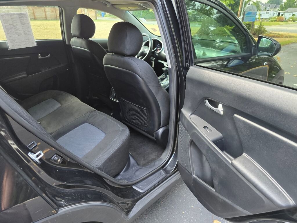 Used 2014 Kia Sportage LX image 14
