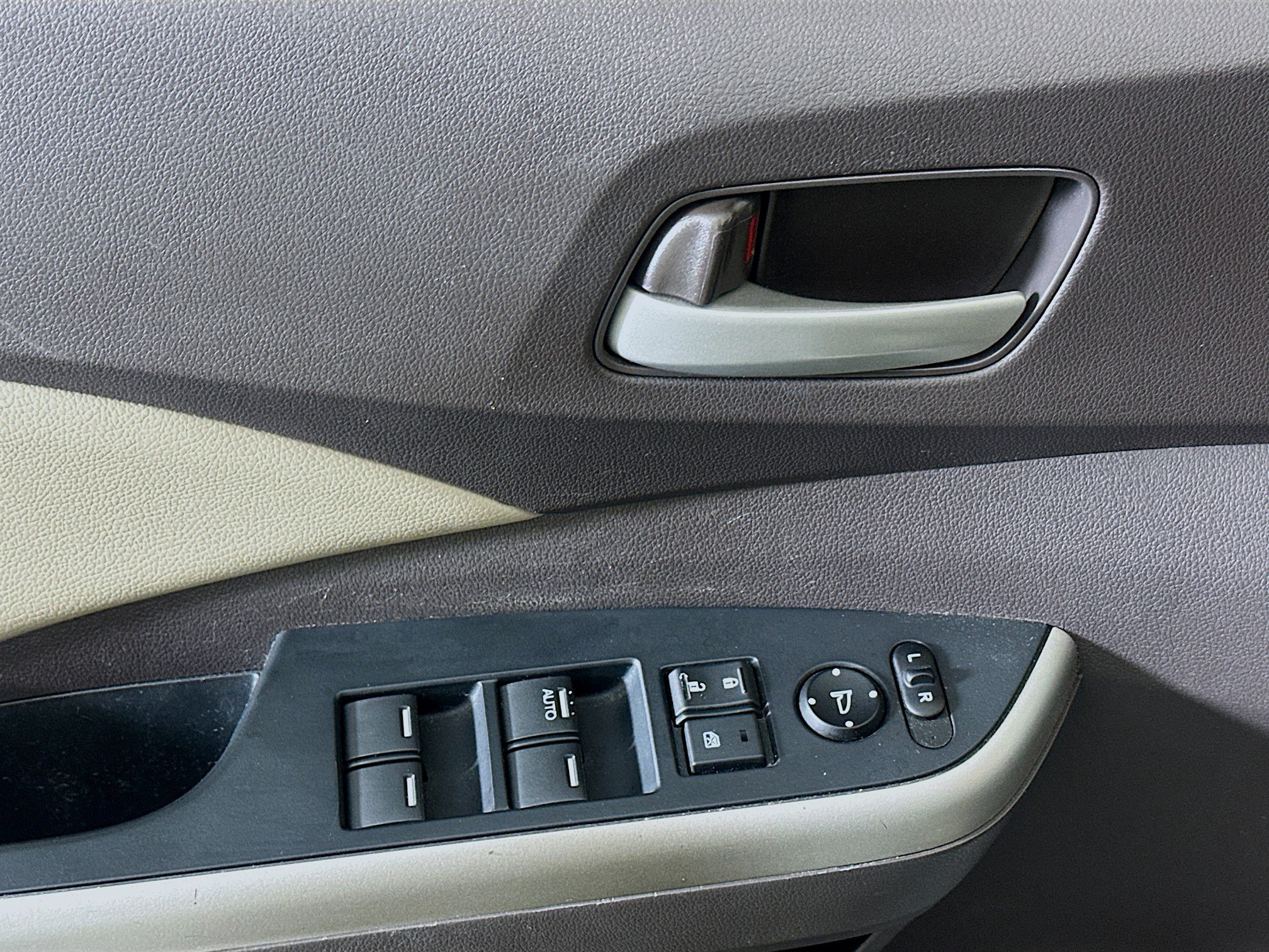 Used 2014 Honda CR-V EX-L image 15