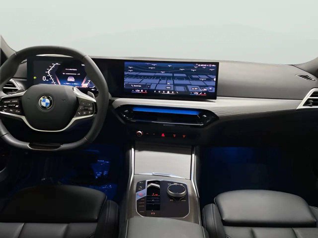 Used 2026 BMW 330i xDrive Sedan AWD/4WD image 18