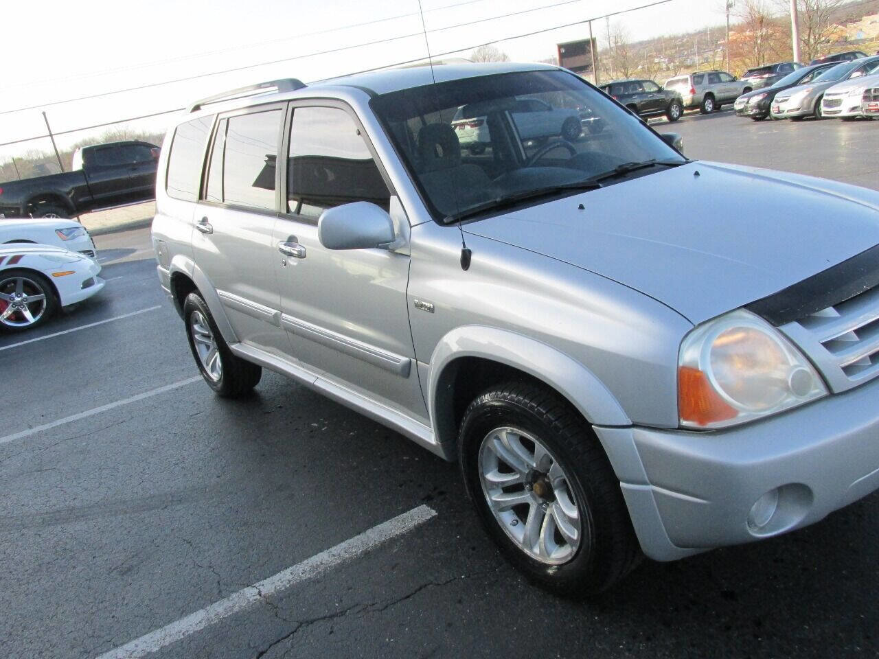 Used 2005 Suzuki XL7 LX image 39