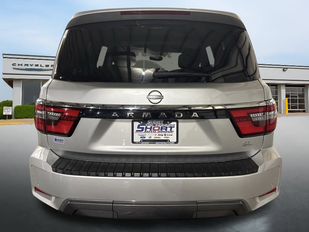 Used 2024 Nissan Armada SL w/ Captain's Chairs Package image 4