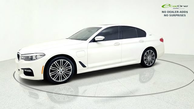Used 2018 BMW 530e w/ M Sport Package 2 RWD image 4