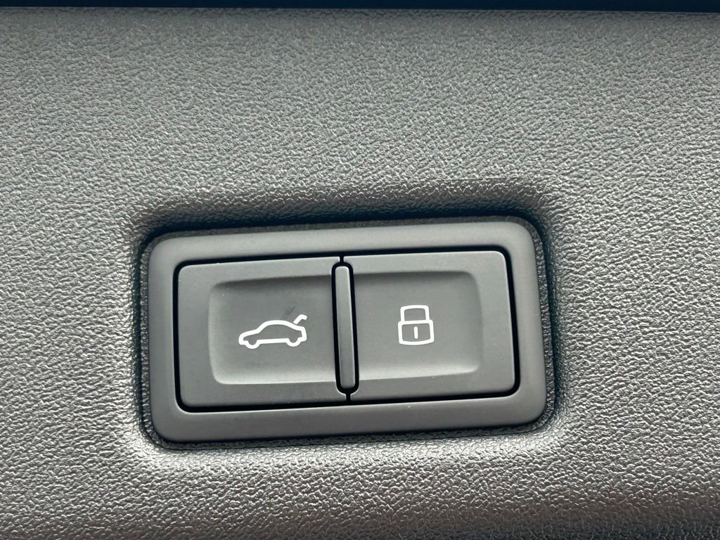 New 2026 Audi SQ5 Premium Plus AWD/4WD image 60