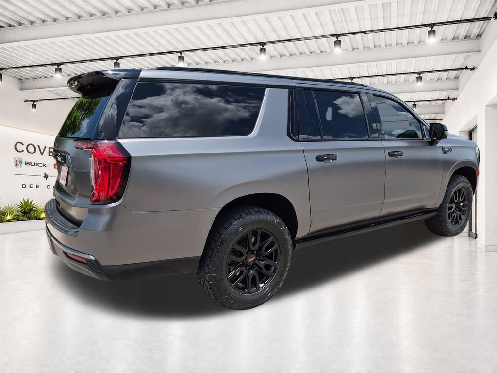 Used 2023 GMC Yukon XL AT4 w/ AT4 Premium Package AWD/4WD image 12